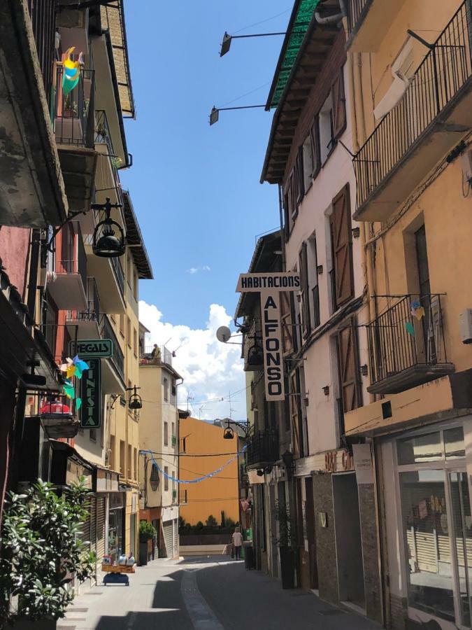 Hostal Di Verena Puigcerdà Dış mekan fotoğraf