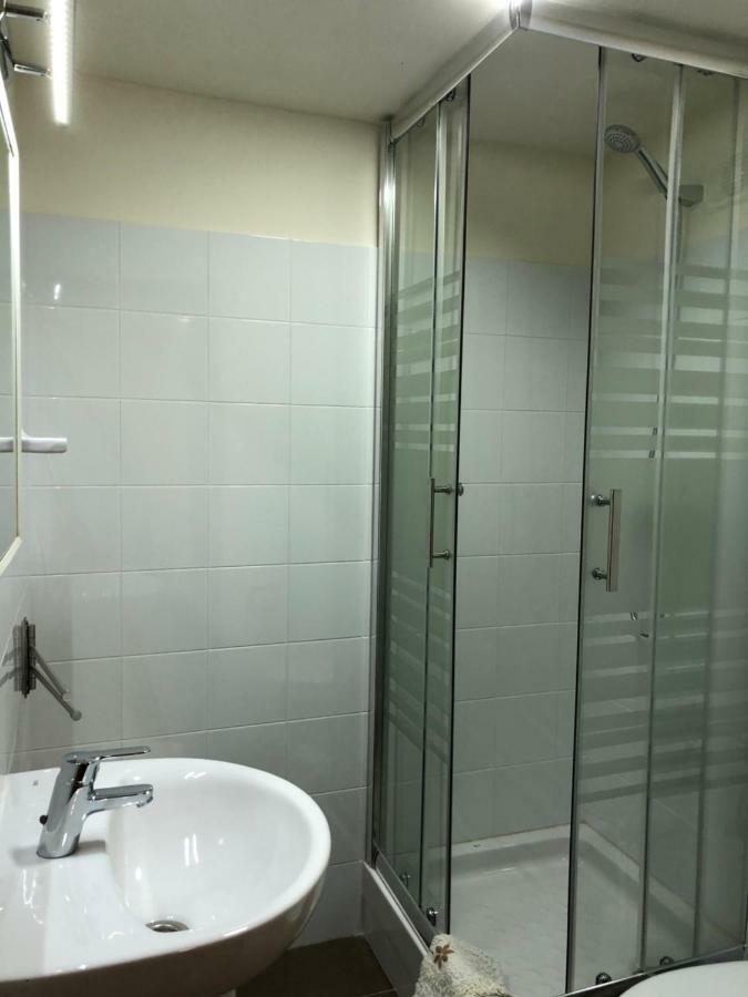 Hostal Di Verena Puigcerdà Dış mekan fotoğraf