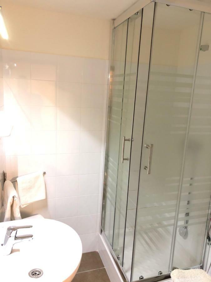 Hostal Di Verena Puigcerdà Dış mekan fotoğraf