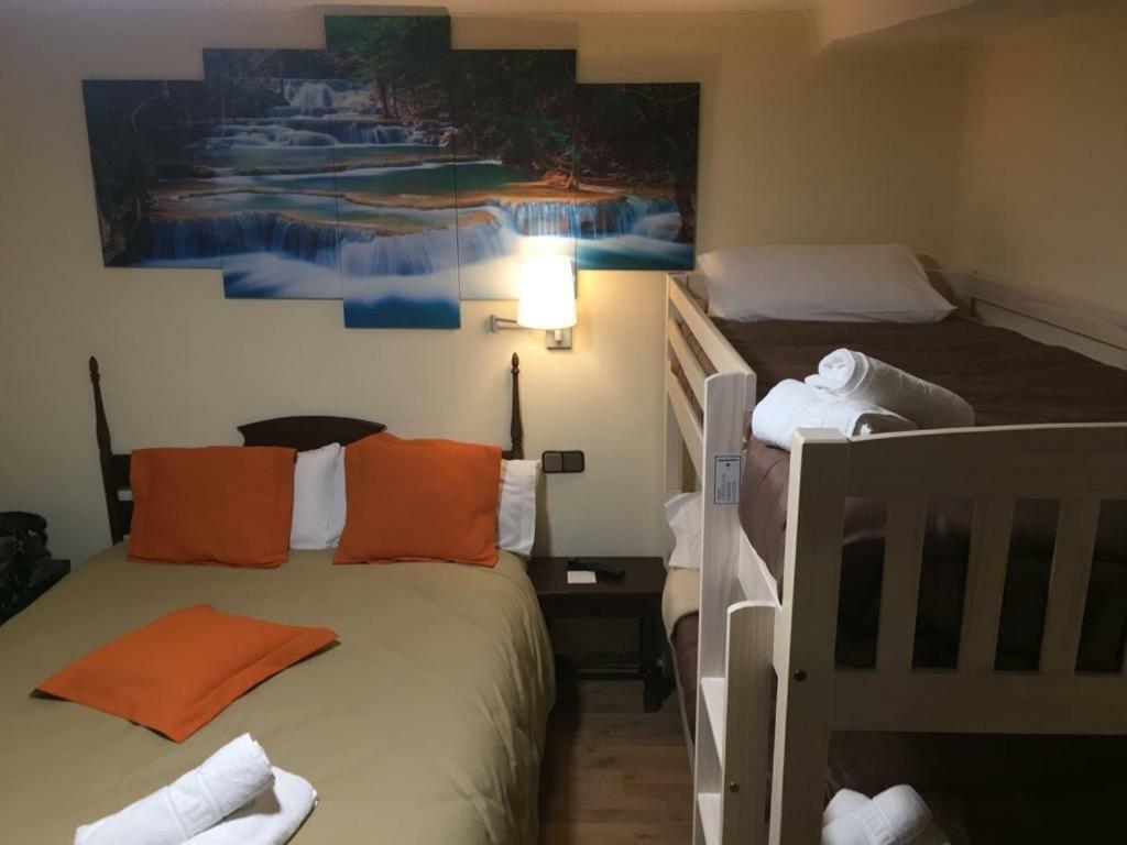 Hostal Di Verena Puigcerdà Dış mekan fotoğraf
